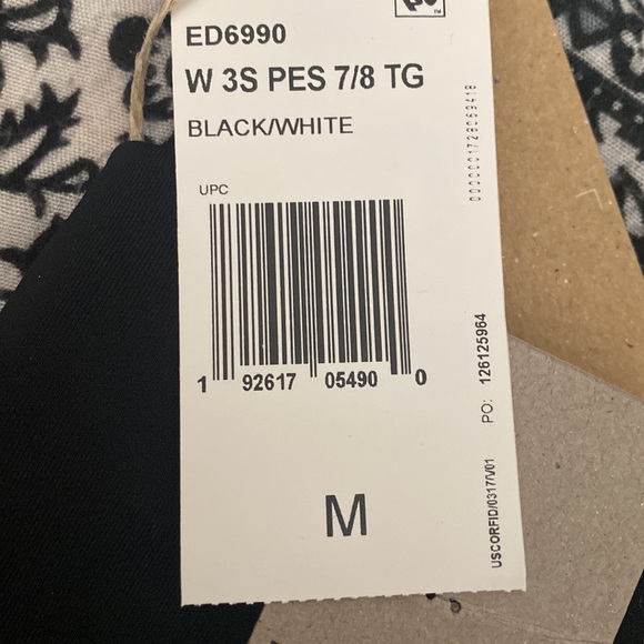 Adidas Size Medium High Rise Leggings - NWT - Picture 4 of 4